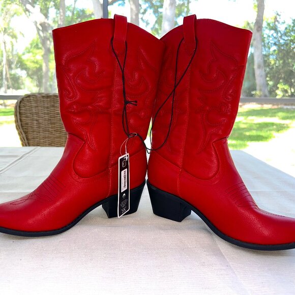 NWT Women's Size 9 Red embroidered Western Cowboy boots from Charles Albert - Picture 1 of 9